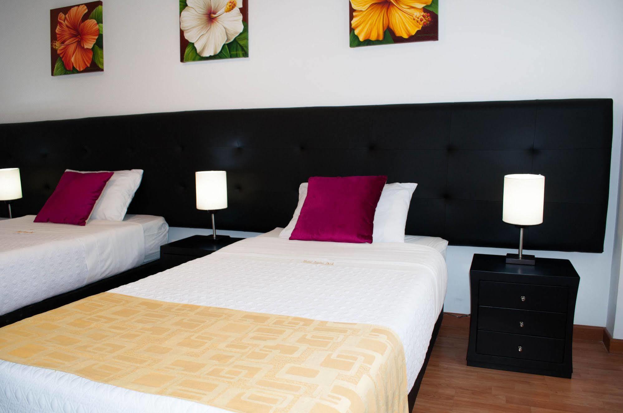 Hotel Ferias Park Bogotá Exteriér fotografie